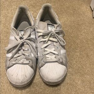 Cream adidas superstars